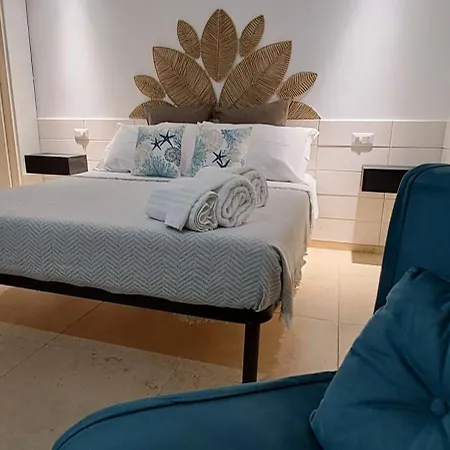La Matrona Domus Apartment *
